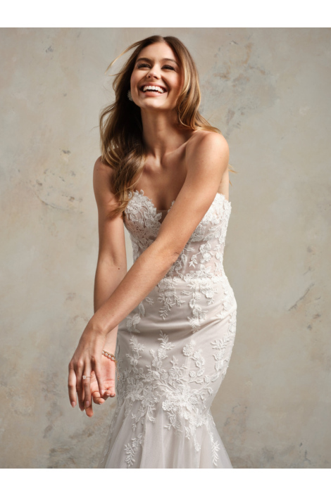 SASKIA - MAGGIE SOTTERO